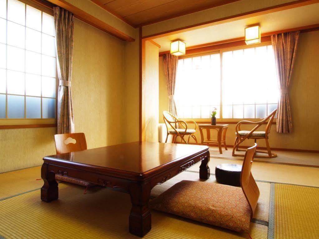 Bergtour Marukita Hotel Hakuba Luaran gambar